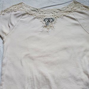Ralph Lauren lacey trimmed top sz Large